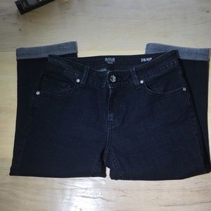 A.N.A. Cropped Jeans-SZ 6P. NWOT ☮️❤️👗